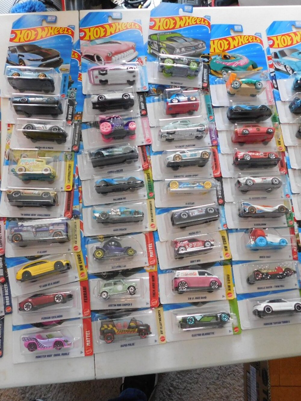 Hot Wheels 61 different
